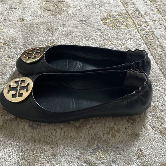 Tory Burch Black Minnie Travel Ballet Flats Gold Logo - Picture 6 of 9